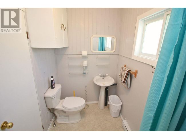 3970 Drive In Rd, House other with 2 bedrooms, 1 bathrooms and null parking in Houston BC | Image 19