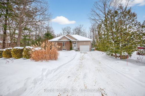 61 Rue Vanier, Tiny, ON, L9M0J2 | Card Image