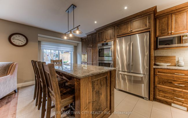 124 Rose Bridge Cres, House other with 2 bedrooms, 3 bathrooms and 2 parking in Cambridge ON | Image 14