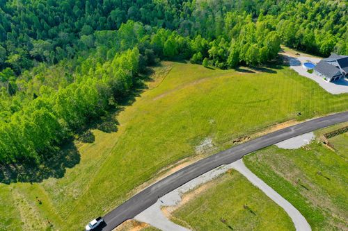 2000 Old Hare Rd, East Bernstadt, KY, 40729 | Card Image