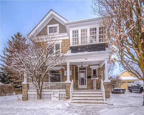 {{alt}} | Card Image