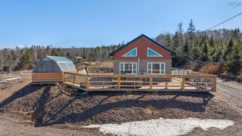 1524 Highway 215, Tennecape, NS, B0N0B8 | Card Image