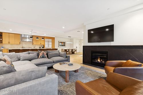 205-38460 Highway 6, Avon, CO, 81620 | Card Image