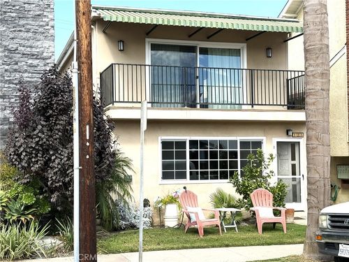 125 6th St, Seal Beach, CA, 90740-8060 | Card Image