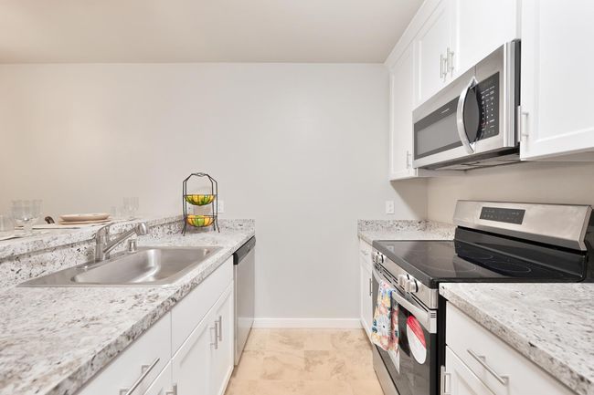 APT-243 - 3939 Madison Ave, Condo with 2 bedrooms, 1 bathrooms and null parking in North Highlands CA | Image 5