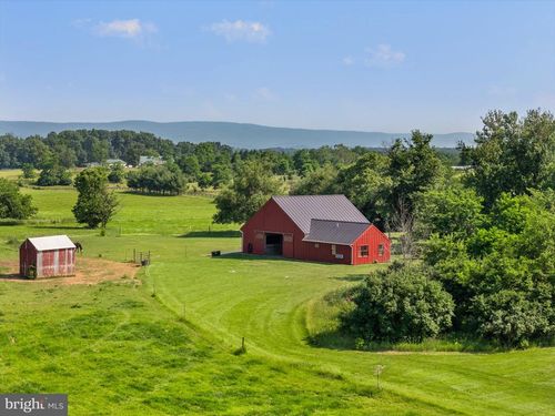 589 Bellevue Ln, Boyce, VA, 22620-1956 | Card Image