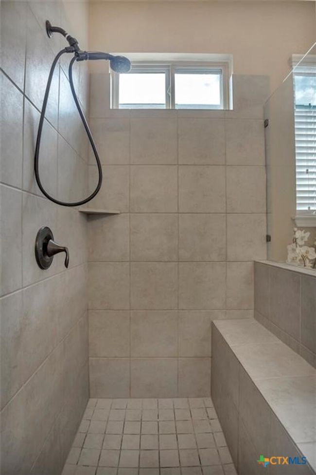 UNIT-1215 - 1400 Little Elm Trl, House other with 5 bedrooms, 4 bathrooms and null parking in Cedar Park TX | Image 19