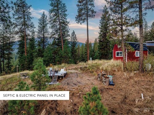 15 Killdeer Ct, Garden Valley, ID, 83622-8024 | Card Image
