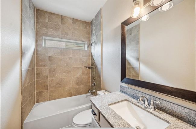 5715 Oakhurst Trl, House other with 4 bedrooms, 2 bathrooms and 2 parking in Pasadena TX | Image 18