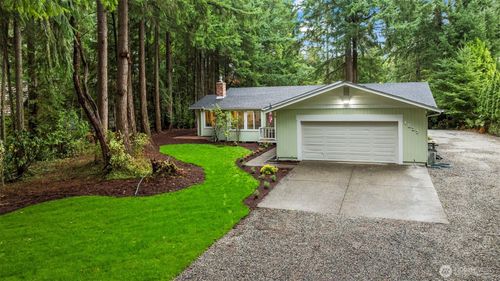 1037 9th Avenue, Fox Island, WA, 98333 | Card Image