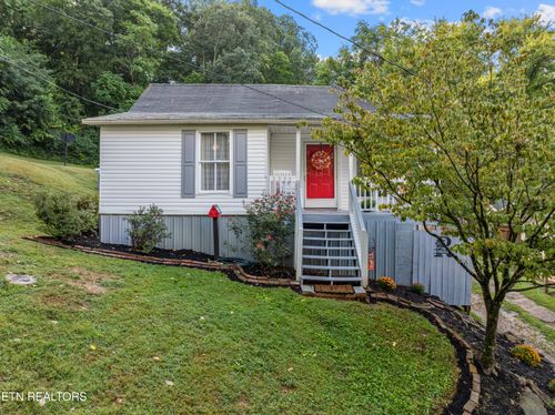 1012 Kingland Ave, Knoxville, TN, 37920-0901 | Card Image