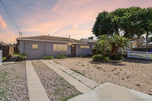 1055 11th, Imperial Beach, CA, 91932 | Card Image