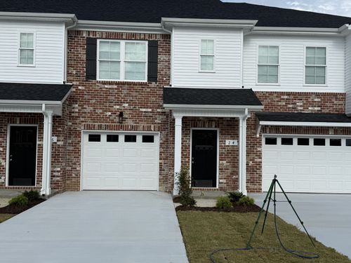24 Hardwood Rd, Tullahoma, TN, 37388-2493 | Card Image
