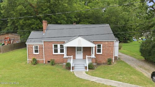 205 Maple St, Rich Square, NC, 27869-9530 | Card Image