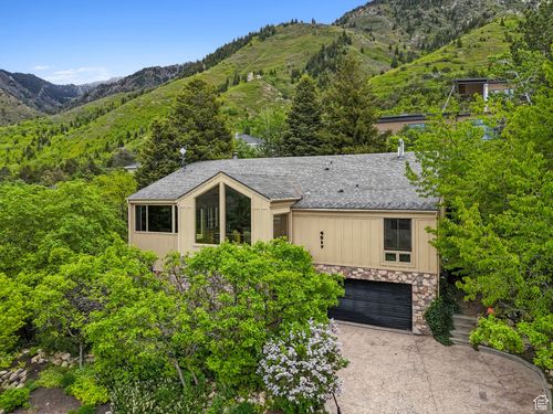 4517 S Abinadi Rd, Millcreek, UT, 84124-4033 | Card Image
