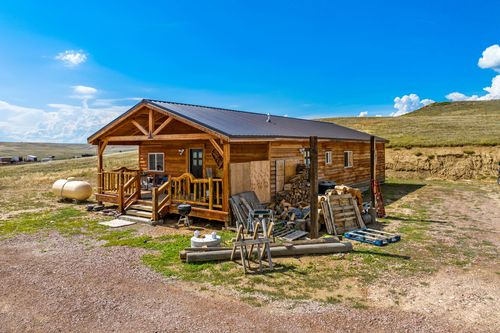 442 Vaughn North Frontage Rd, Vaughn, MT, 59487-9606 | Card Image