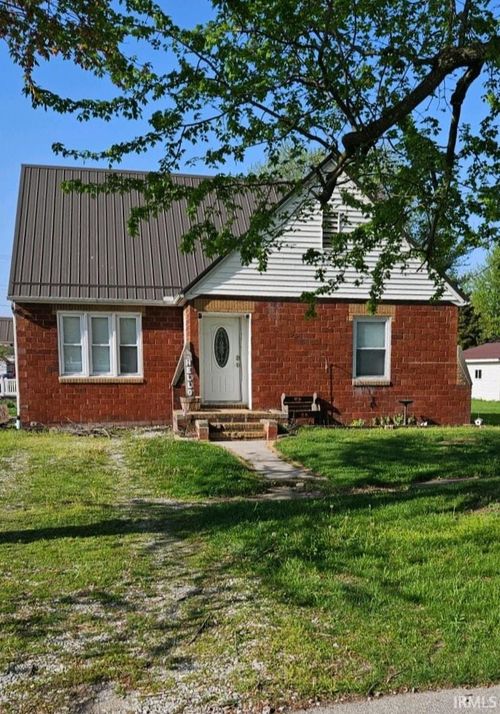 722 3rd St, Plainville, IN, 47568-5245 | Card Image