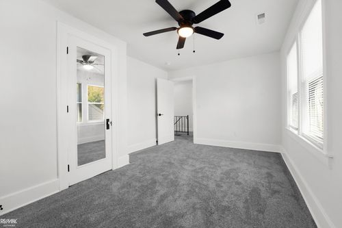 1374 Anita Ave, Grosse Pointe Woods, MI, 48236-1419 | Card Image