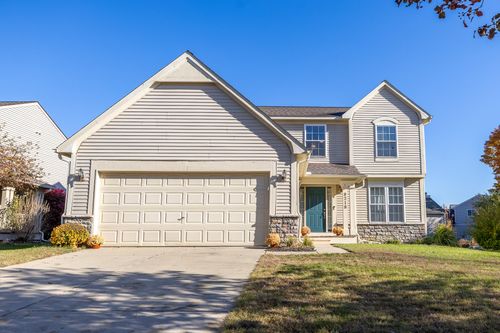 8218 Webster Dr, Dexter, MI, 48130-9394 | Card Image