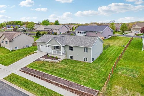 26 Dessa Rain Dr, Reedsburg, WI, 53959-1155 | Card Image