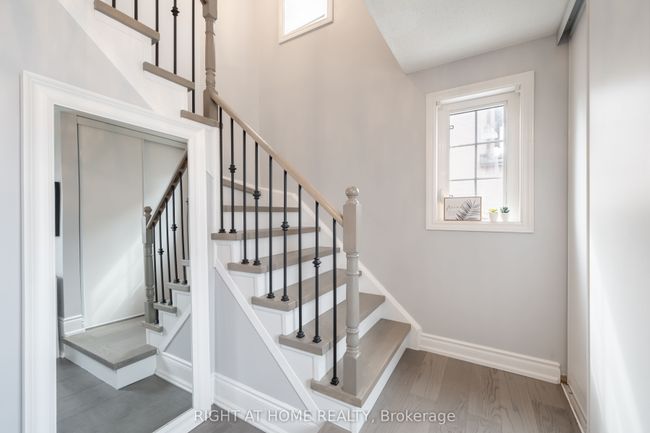619 Beckworth Sq, House other with 3 bedrooms, 2 bathrooms and 4 parking in Pickering ON | Image 13