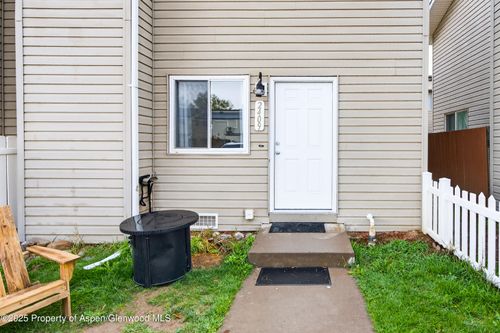 2409 W 24th Pl, Rifle, CO, 81650-3178 | Card Image