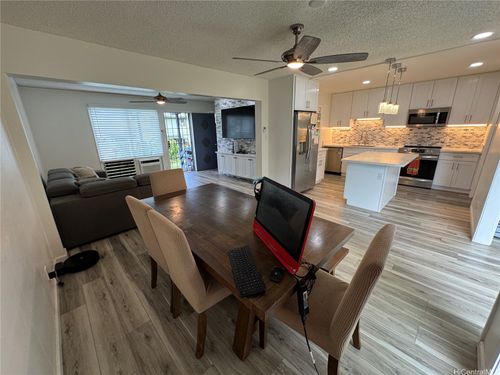 75e-98-1426 Kaahumanu St, Pearl City, HI, 96782-3111 | Card Image