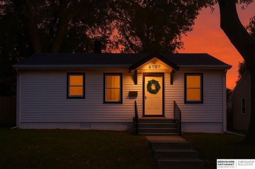 4727 N 38th St, Omaha, NE, 68111-2228 | Card Image