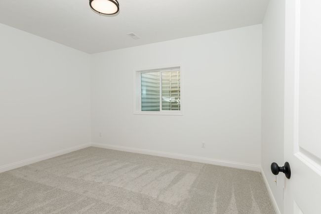1916 Dunraven Rd, Home with 2 bedrooms, 3 bathrooms and null parking in Bloomington IL | Image 27