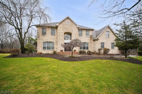 1 Trout Brook Ln, Mendham, NJ, 07945-2146 | Card Image