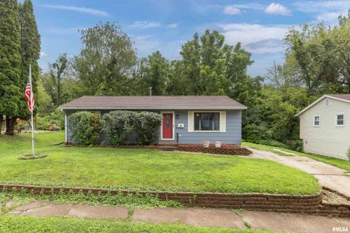 321 5th St, Silvis, IL, 61282 | Card Image