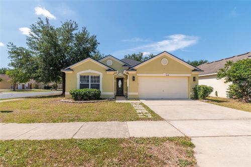 5049 Gandross Ln, Mount Dora, FL, 32757-8806 | Card Image