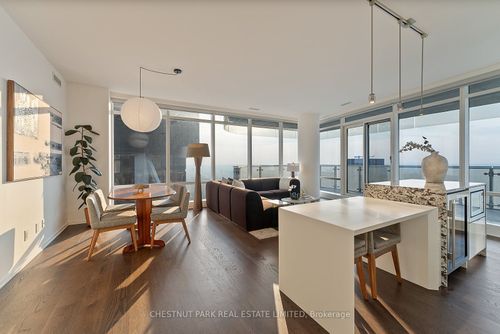7006-1 Bloor St E, Toronto, ON, M4W0A8 | Card Image