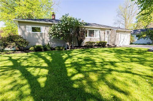 55 Hillside Rd, Penfield, NY, 14526-2542 | Card Image