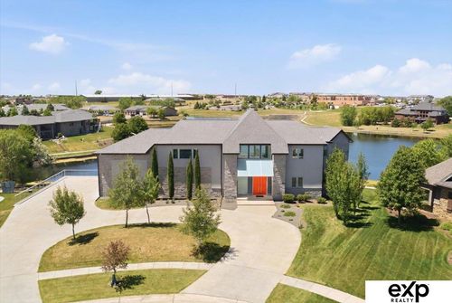 7711 S 96 Bay, Lincoln, NE, 68526 | Card Image