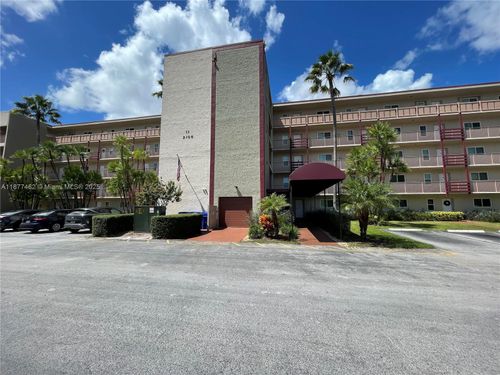 apt-107-2106 S Cypress Bend Dr, Pompano Beach, FL, 33069-4457 | Card Image