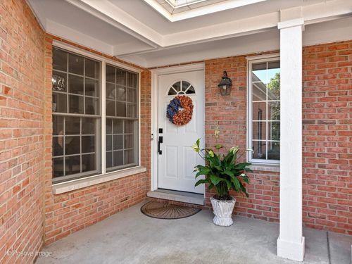 324 Turnberry Ln, Glen Ellyn, IL, 60137-6582 | Card Image