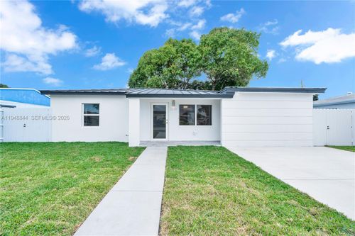 2310 Nw 155th St, Miami Gardens, FL, 33054-2751 | Card Image