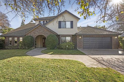 1636 Timberlake Cir, Lodi, CA, 95242-4277 | Card Image