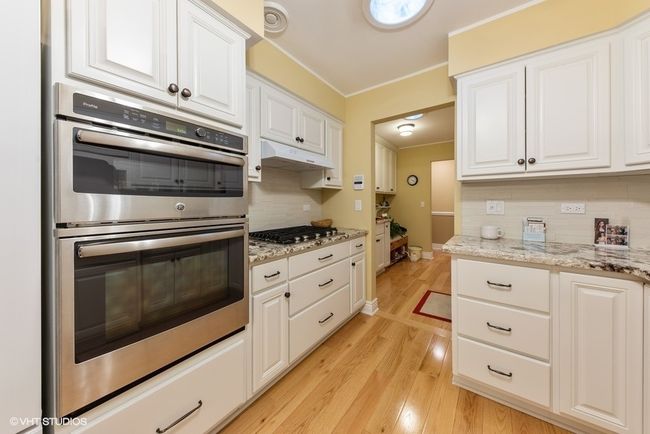 Kitchen | Image 10