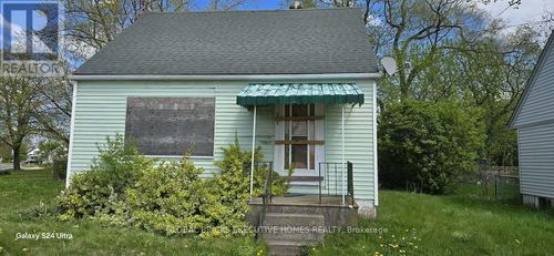 5168 Stanley Ave, Niagara Falls, ON, L2E5A4 | Card Image