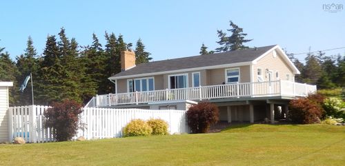 16 Seaview Lane, Main-À-Dieu, NS, B1C1Z2 | Card Image