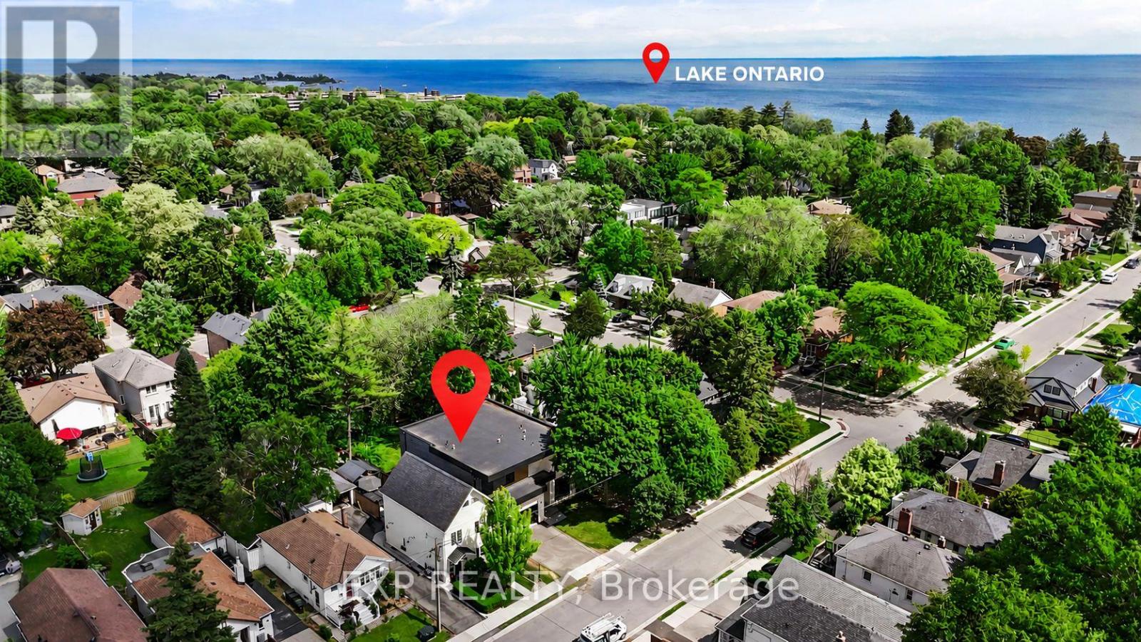 Residential in Toronto (Long Branch) 2