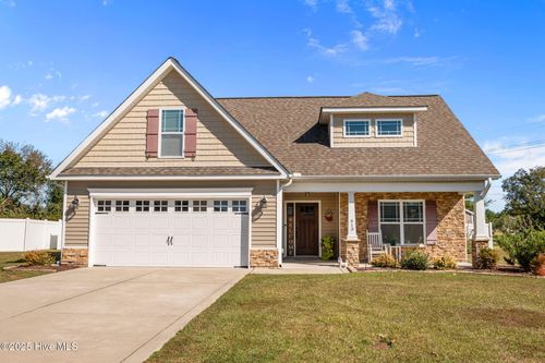 613 Brookfield Dr, Winterville, NC, 28590-1400 | Card Image