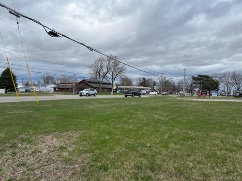 1436 E Pierson Rd, Flushing, MI, 48433-1815 | Card Image