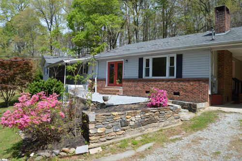 191 Flat Rock Hill Rd, Tryon, NC, 28782-9621 | Card Image