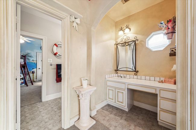 Jack & Jill Bathroom | Image 30