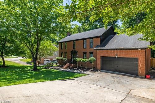 5403 Tower Rd, Greensboro, NC, 27410-5264 | Card Image