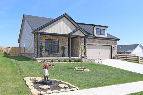 1104 Mission Dr, Richmond, KY, 40475-8470 | Card Image