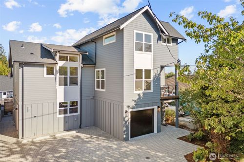 7344 22nd Ave Nw, Seattle, WA, 98117-5627 | Card Image